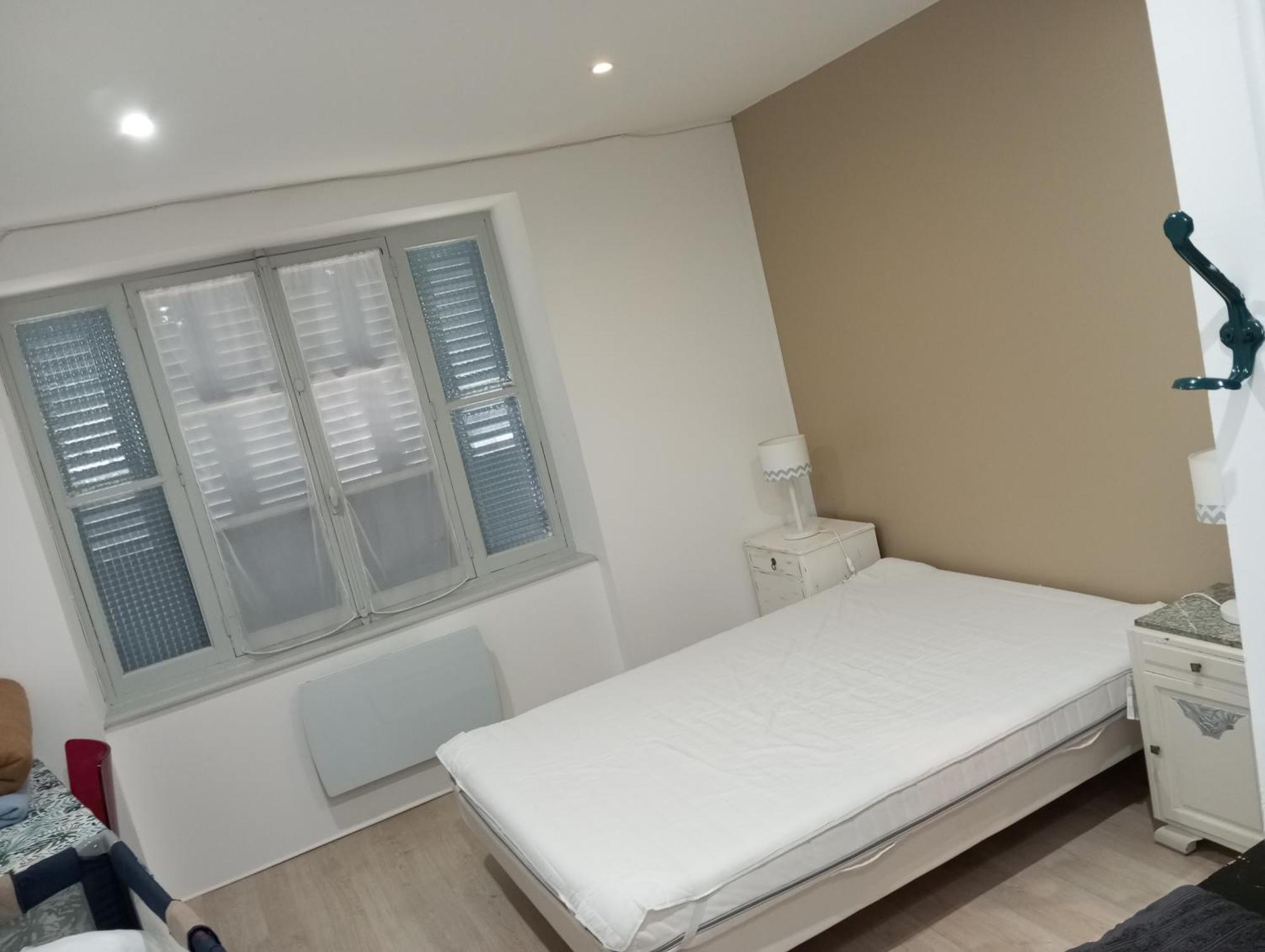 Appartement Village Medieval Saint-Germain-Laval (Loire) Exterior foto